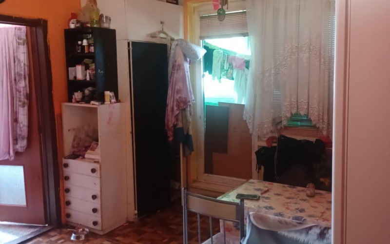 3 izbový byt v pôvodnom stave vhodný na nutnú, kompletnú rekonštrukciu