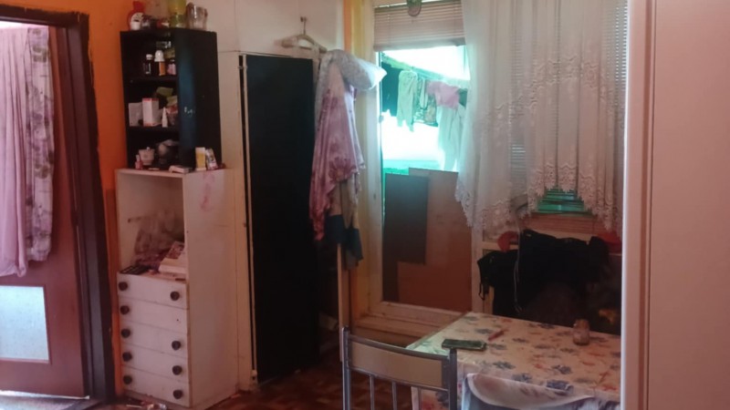 3 izbový byt v pôvodnom stave vhodný na nutnú, kompletnú rekonštrukciu