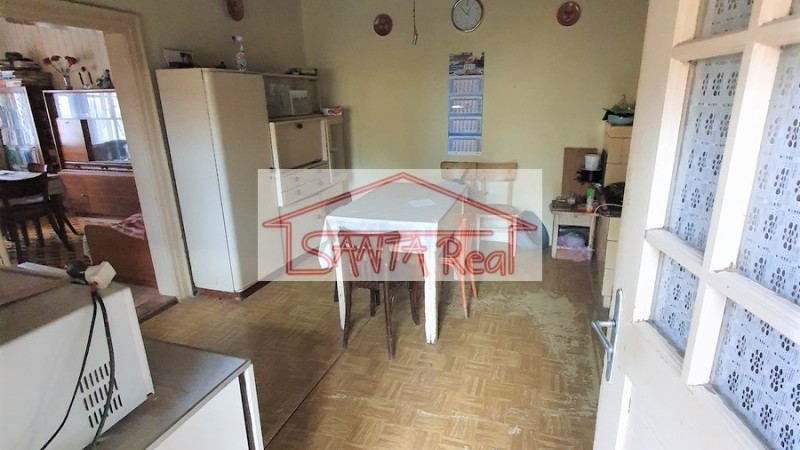 NA PREDAJ STARÝ SEDLIACKY DOM V OBCI PEČENICE