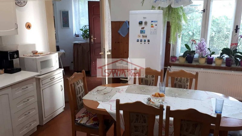 Exkluzívne - Rodinný dom v Kalinčiakove s krásnym veľkým pozemkom