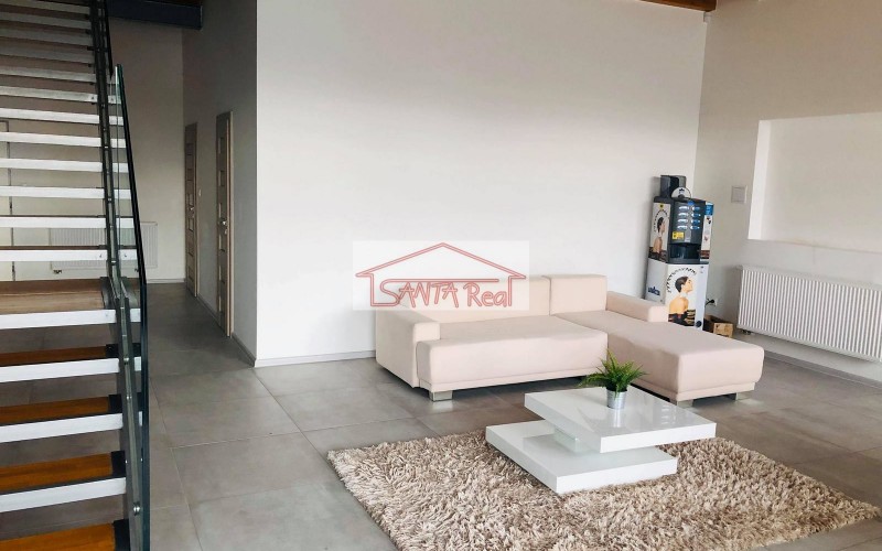 PRENÁJOM KANCELÁRSKYCH PRIESTOROV V LUKRATÍVNEJ BUDOVE - 65,72 m2