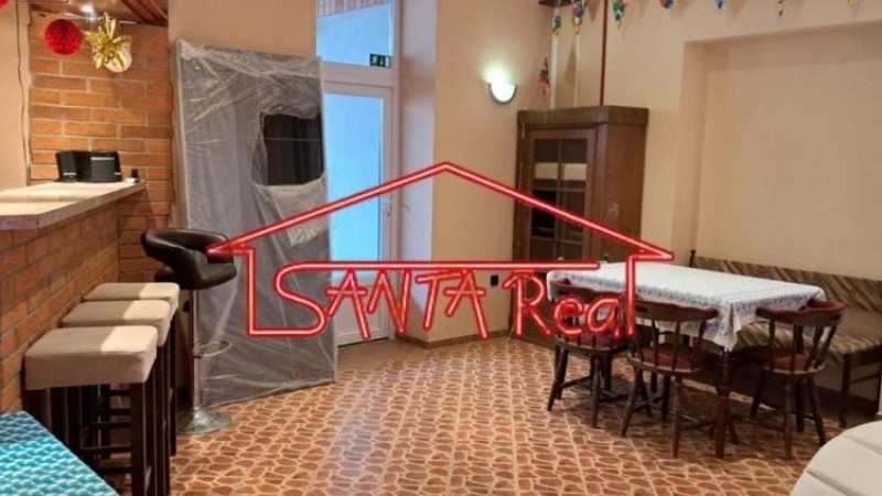 NOVÁ CENA!  2 PODNIKATEĽSKÉ OBJEKTY V JEDNEJ BUDOVE - LEVICE - CENTRUM